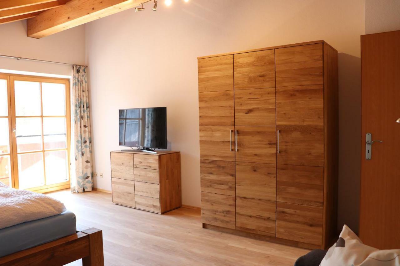 Iffeldorf Ferienwohnung Pferdehof Pankratz מראה חיצוני תמונה