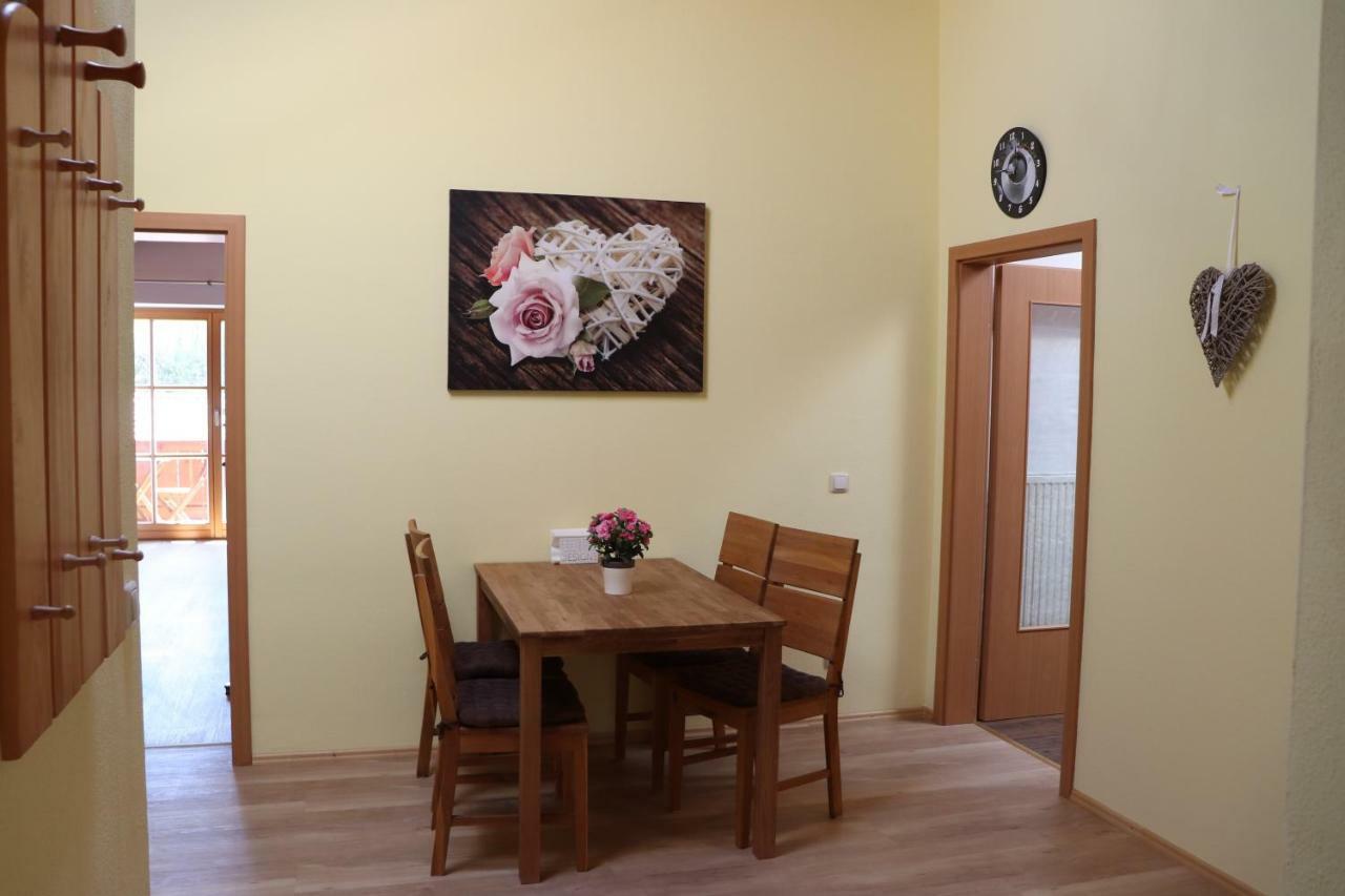 Iffeldorf Ferienwohnung Pferdehof Pankratz מראה חיצוני תמונה